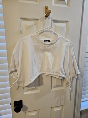 Zara White Cropped Drawstring Tee with Short Sleeves